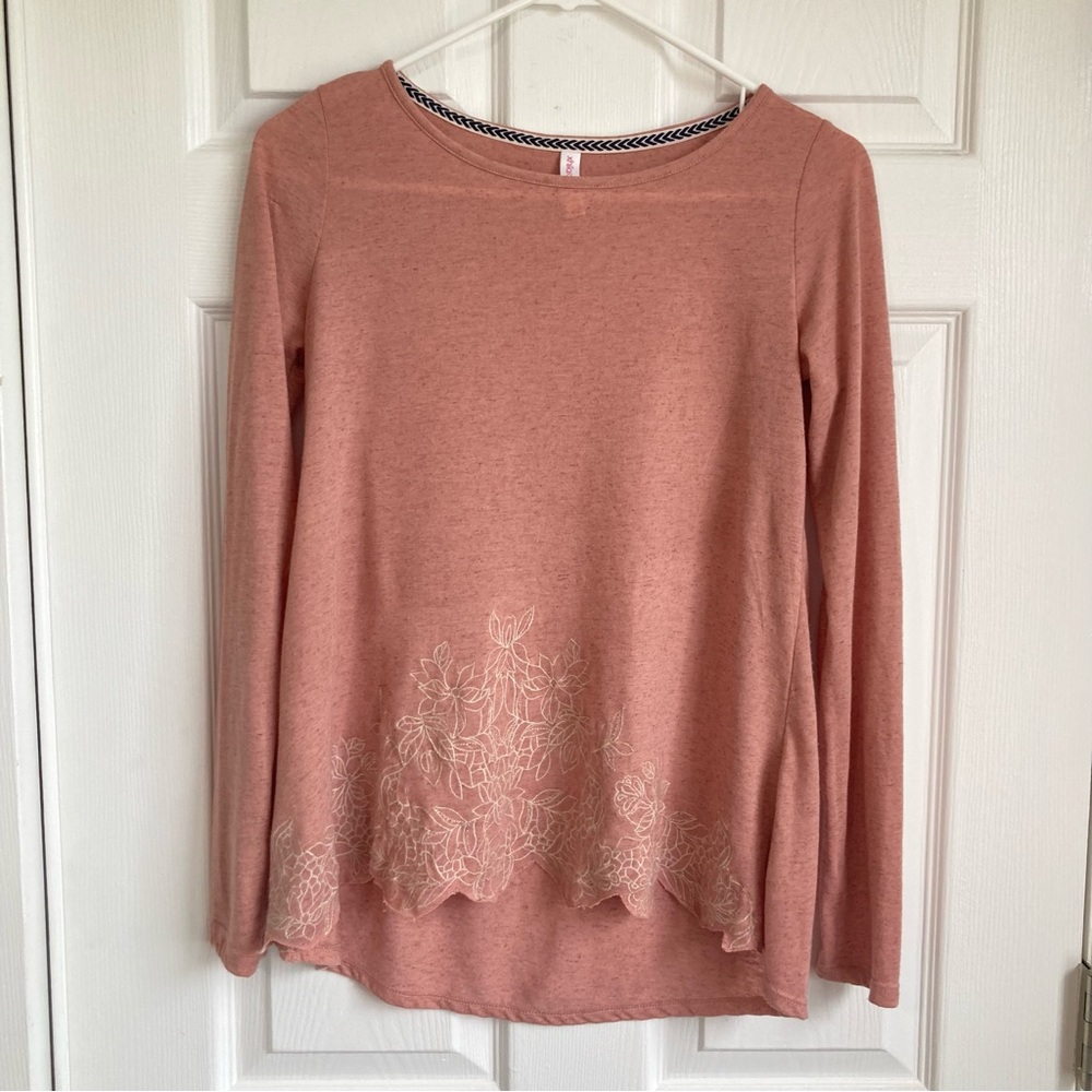 Xhilaration womens size xs rose lacy long sleeve top